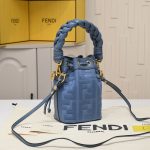 fendi-mini-montresor-bucketbag-wovenhandle-ffcanvas-blue-1.jpg