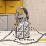 fendi-mini-montresor-bucketbag-wovenhandle-ffcanvas-grey-1.jpg