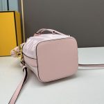 fendi-mini-montresor-bucketbag-wovenhandle-ffcanvas-pink-1.jpg