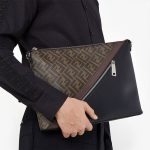 fendi-slim-messengerbag-ffabric-brown-1.jpg