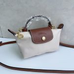 LONGCHAMP-POUCH-2.jpg