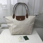 LONGCHAMP-TOTE-L-1.jpg