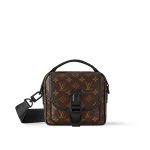 louis-vuitton-quest-messenger–M46973_PM2_Front_view